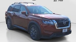 2022 Nissan Pathfinder SV