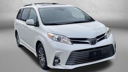 2018 Toyota Sienna XLE