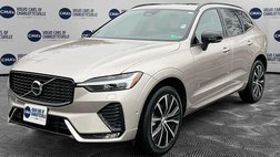 2023 Volvo XC60 B5 Plus Dark Theme