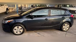 2017 Kia Forte5 LX