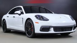 2017 Porsche Panamera 4