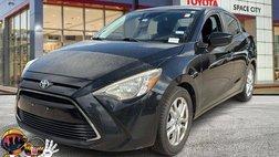 2017 Toyota Yaris iA Base