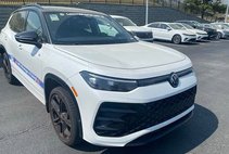 2025 Volkswagen Tiguan SE R-Line Black 4Motion