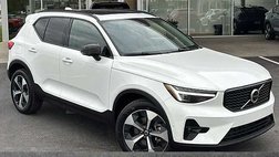 2026 Volvo XC40 B5 Plus