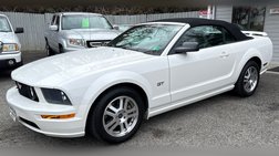 2005 Ford Mustang GT Deluxe