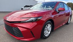 2025 Toyota Camry LE FWD
