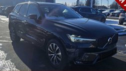 2025 Volvo XC60 B5 Core Dark Theme