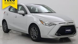 2020 Toyota Yaris Hatchback LE