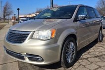2013 Chrysler Town and Country Touring-L