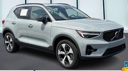 2026 Volvo XC40 B5 Plus