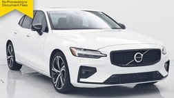 2024 Volvo S60 B5 Ultimate Dark Theme