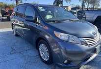 2014 Toyota Sienna XLE