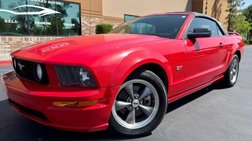 2005 Ford Mustang GT Deluxe