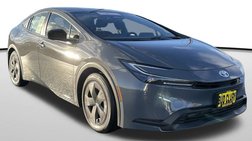 2025 Toyota Prius LE