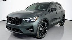 2026 Volvo XC40 B4 Plus