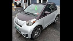 2014 Scion iQ 3-Door Hatchback AT
