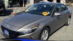 2023 Hyundai Elantra SE