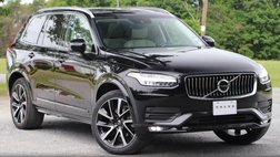 2022 Volvo XC90 T6 Momentum 6-Passenger