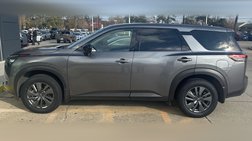 2024 Nissan Pathfinder S