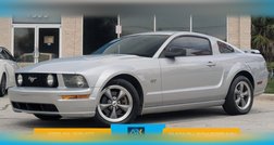 2005 Ford Mustang GT Deluxe