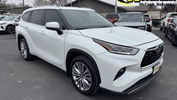 2022 Toyota Highlander Hybrid Platinum