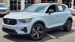 2024 Volvo XC40 B5 Core