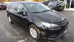 2024 Chrysler Voyager LX