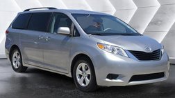 2013 Toyota Sienna LE 7-Passenger