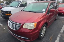 2014 Chrysler Town and Country Touring
