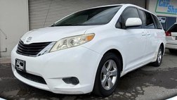2011 Toyota Sienna LE 8-Passenger