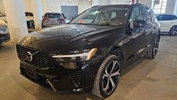 2023 Volvo XC60 B6 Ultimate Dark Theme