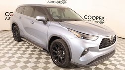 2022 Toyota Highlander LE