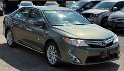 2013 Toyota Camry Hybrid XLE
