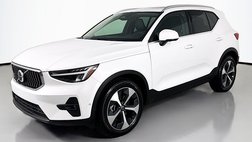 2025 Volvo XC40 B5 Plus Bright Theme