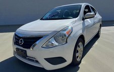 2019 Nissan Versa SV