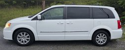 2014 Chrysler Town and Country Touring