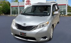 2014 Toyota Sienna LE 7-Passenger