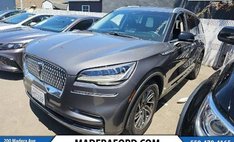 2022 Lincoln Aviator Standard