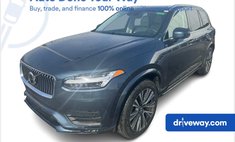 2021 Volvo XC90 T6 Momentum 7-Passenger