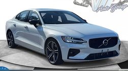 2022 Volvo S60 B5 R-Design