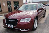 2018 Chrysler 300 Touring