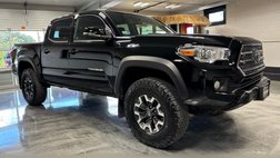 2017 Toyota Tacoma TRD Off Road Double Cab 5' Bed V6 4x4 MT (Natl)