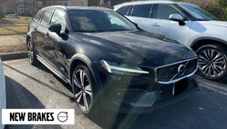 2023 Volvo V60 Cross Country B5 Plus