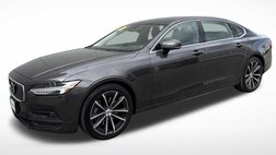 2022 Volvo S90 B6 Momentum