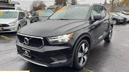 2019 Volvo XC40 T5 Momentum