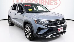 2023 Volkswagen Taos SE 4Motion