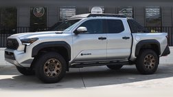 2024 Toyota Tacoma Trailhunter HV