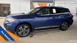 2017 Nissan Pathfinder Platinum