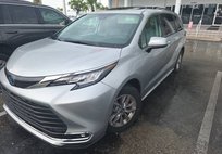 2022 Toyota Sienna XLE