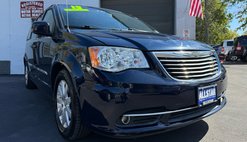 2013 Chrysler Town and Country Touring